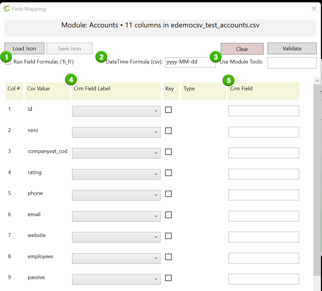 Kuvakaappaus kenttäkartoitusliittymästä CSV-tuontia varten CRM-järjestelmään, jossa näkyy tilitietojen sarakekartoitus.