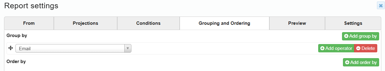Kuvakaappaus ohjelmiston käyttöliittymästä raporttiasetuksia varten, jossa on vaihtoehtoja ryhmittelyyn ja tilaamiseen sähköpostin mukaan.