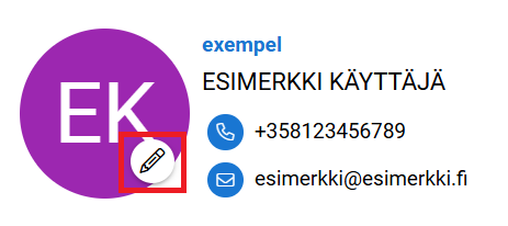 Käyttäjäprofiili, jossa on violetti ympyränmuotoinen kuva, käyttäjätunnus ”ESIMERKKI KÄYTTÄJÄ”, yhteystiedot ja punaisella rajattu muokkauskuvake.