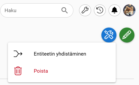 Valikkovaihtoehdot kokonaisuuksien hallintaa varten, mukaan lukien ”entiteettien yhdistäminen” ja ”Poista”, sekä työkalujen, ilmoitusten ja profiilin kuvakkeet.
